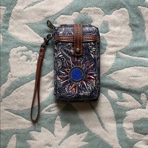 Sakroots wristlet with shoulder strap